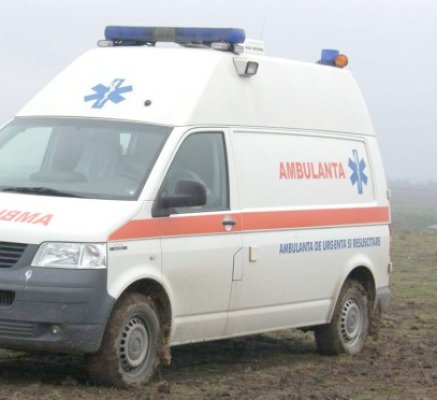 Aşteptat la Rutieră să dea declaraţii, după ce a lovit o ambulanţă